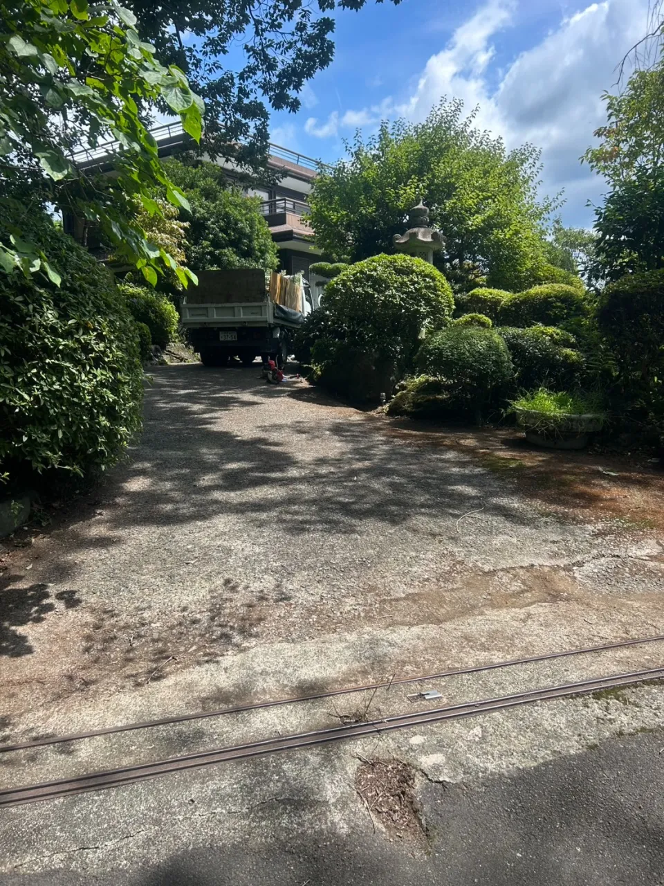 静岡市｜庭木の剪定・草刈りで庭全体をすっきりお手入れ
